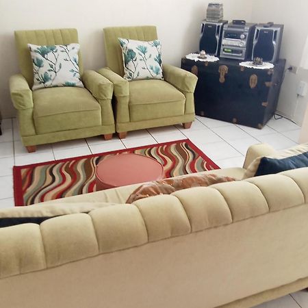 Cozy & Comfy Apartment Portmore Luaran gambar