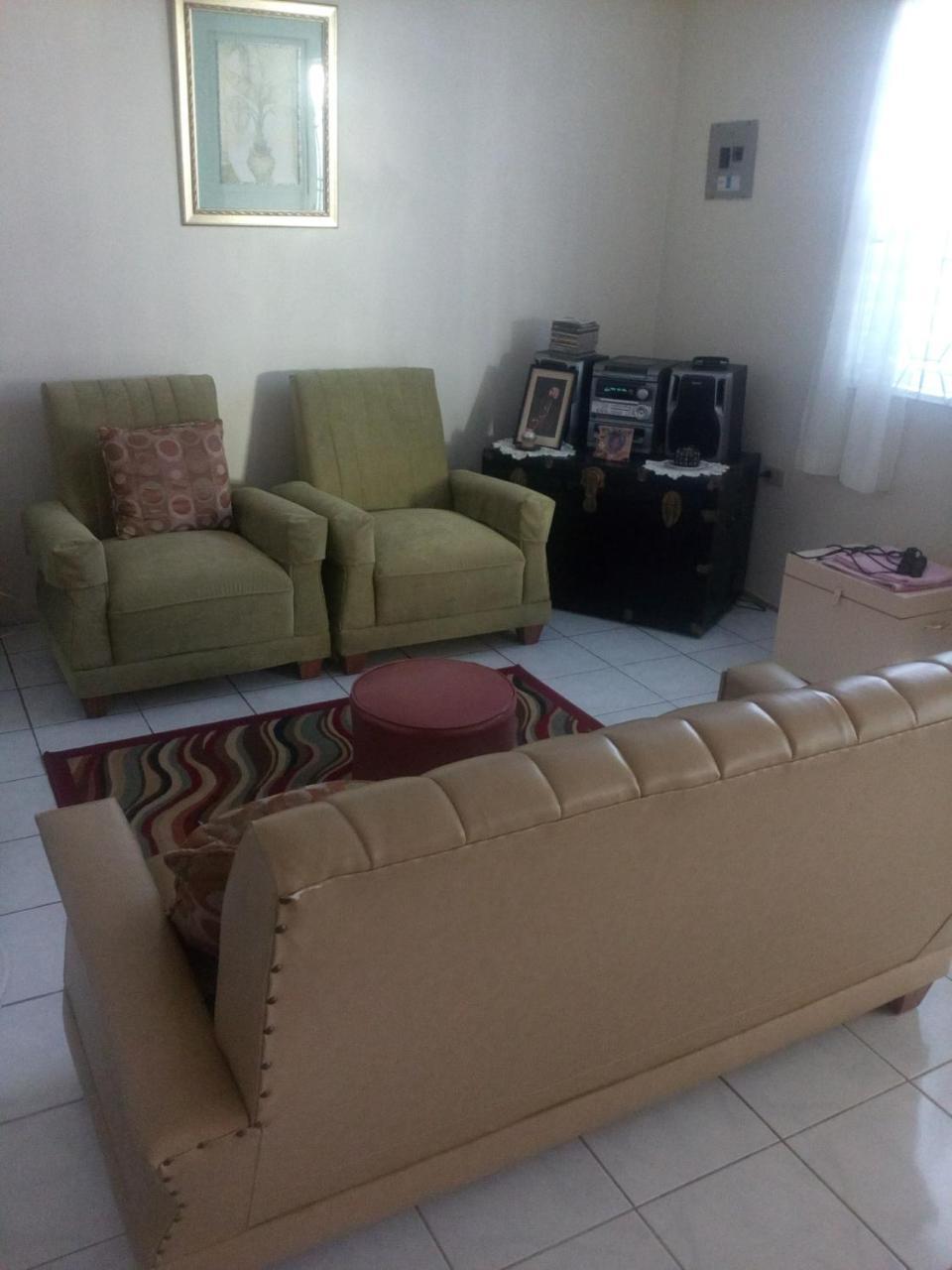 Cozy & Comfy Apartment Portmore Luaran gambar